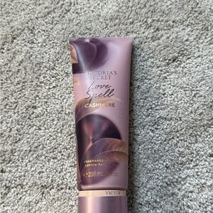 Victoria's Secret Love Spell Cashmere Lotion - Purple and Gold